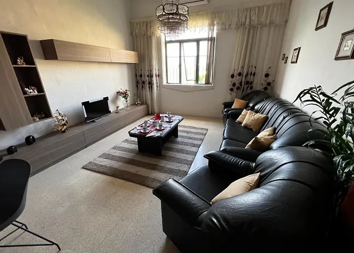 Majestic Grand Harbour View 3-bedroom By Malta Weekend *