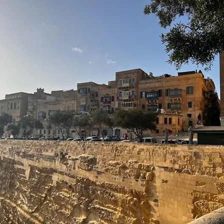 Majestic Grand Harbour View 3-bedroom By Malta Weekend شقة *