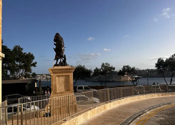 شقة Majestic Grand Harbour View 3-bedroom By Malta Weekend *